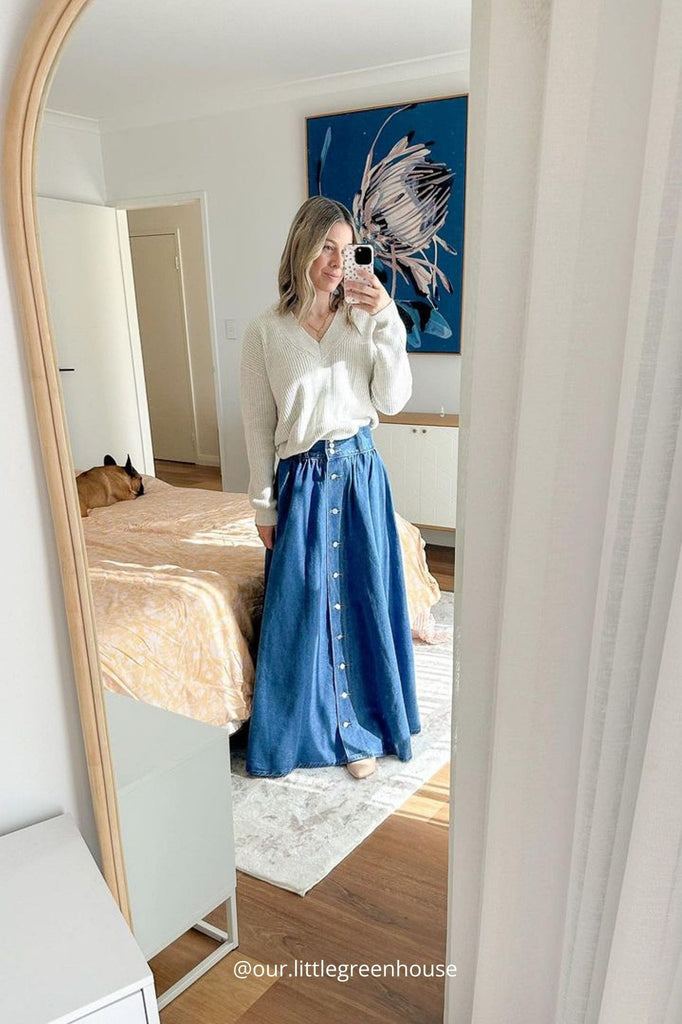 Pebble Twist V-neck Ribbed Pullover